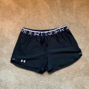 Black Under Armour shorts